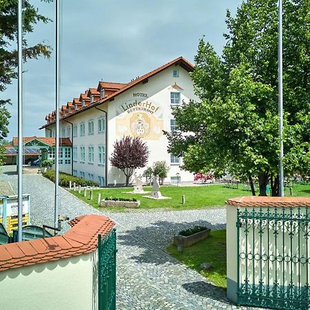 Hotel Linderhof Erfurt Esterno foto