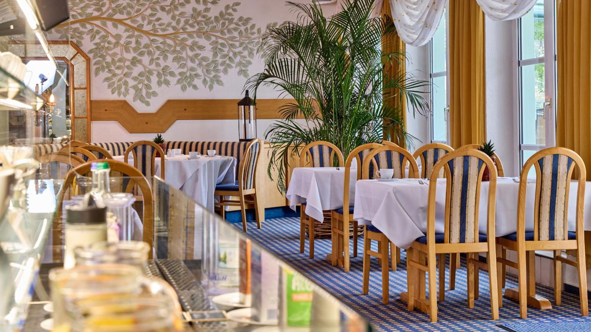 Hotel Linderhof Erfurt Esterno foto